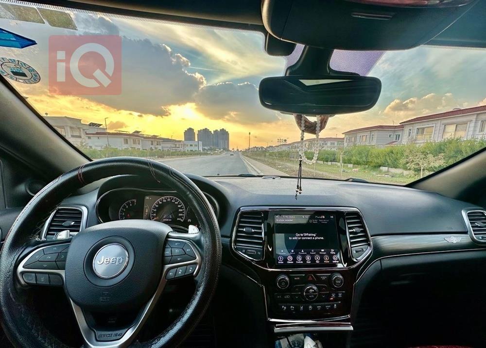 جيب جراند شيروكي